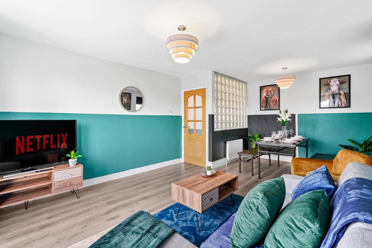 The Stylish Warwick Abode - Balcony - Garden Villa Leek Wootton Luaran gambar