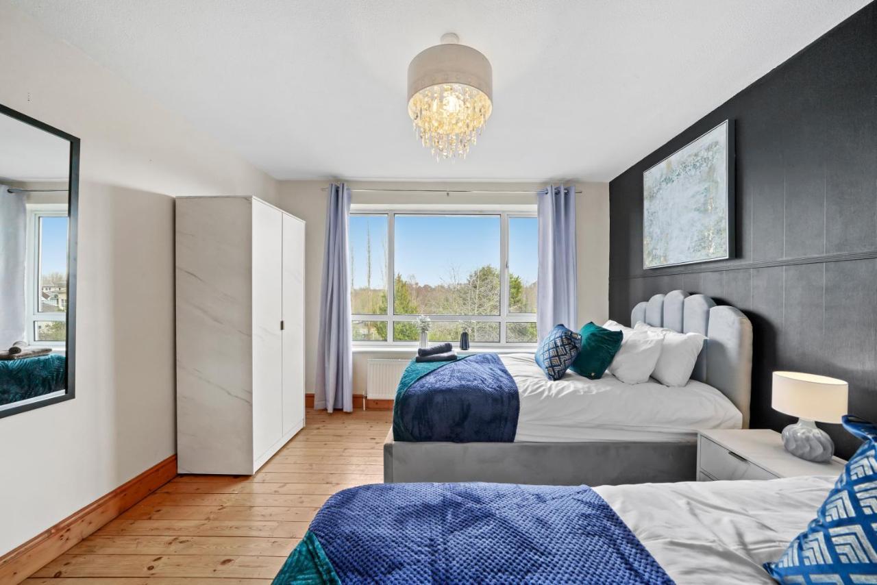 The Stylish Warwick Abode - Balcony - Garden Villa Leek Wootton Luaran gambar